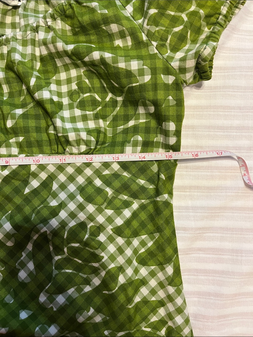 Manuhealii Green Floral Gingham Women’s Dress - Picture 4 of 8